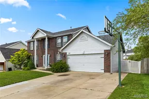 602 Autumn Creek Dr, Wentzville, MO 63385 - Photo 3