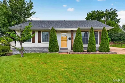 3853 Rainor Court, Saint Louis, MO 63116 - Photo 1