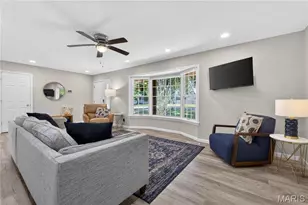105 Lansing Ave, Saint Louis, MO 63043 - Photo 7