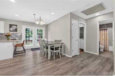 105 Lansing Avenue, Saint Louis, MO 63043 - Photo 17