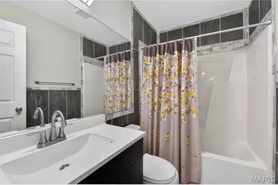 105 Lansing Avenue, Saint Louis, MO 63043 - Photo 25