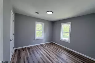 575 Walnut St, Bourbon, MO 65441 - Photo 9