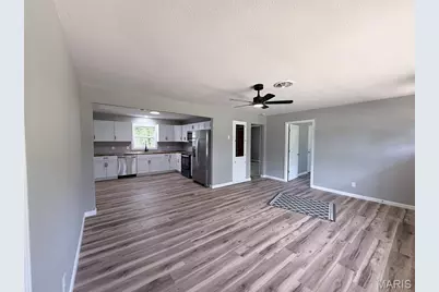 575 Walnut Street, Bourbon, MO 65441 - Photo 3