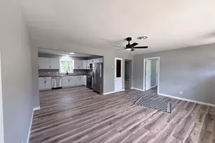 575 Walnut St, Bourbon, MO 65441 - Photo 3