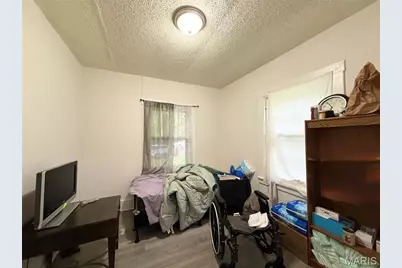 5316 Janet Avenue, Jennings, MO 63136 - Photo 11