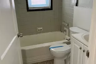 8816 Cozens Ave, Jennings, MO 63136 - Photo 13