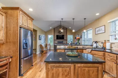 929 Castle Rock Ave Avenue, Lebanon, MO 65536 - Photo 13