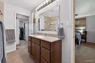 2718 Chalet Hill Dr, Saint Louis, MO 63129 - Photo 33