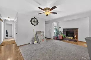 2718 Chalet Hill Dr, Saint Louis, MO 63129 - Photo 11