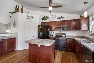 6620 Buckingham Palace Dr, Imperial, MO 63052 - Photo 15