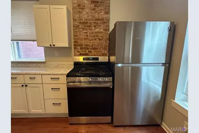 3671 Russell Boulevard, Saint Louis, MO 63110 - Photo 13