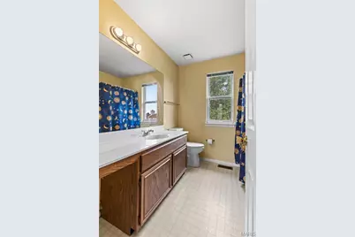 2433 Lavin Court, Florissant, MO 63033 - Photo 33