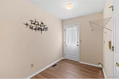 2433 Lavin Court, Florissant, MO 63033 - Photo 21