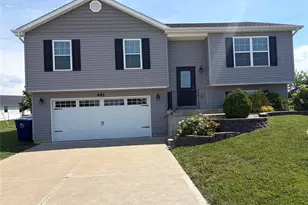 442 Honeysuckle Creek Dr Dr, Wentzville, MO 63385 - Photo 1