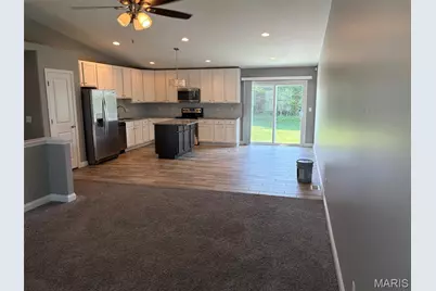442 Honeysuckle Creek Dr. Drive, Wentzville, MO 63385 - Photo 7