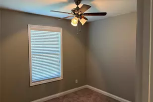 483 Honeysuckle Creek Dr Dr, Wentzville, MO 63385 - Photo 15