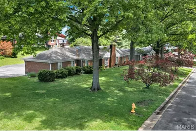 9071 Monmouth Drive, Richmond Heights, MO 63117 - Photo 5