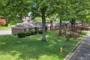 9071 Monmouth Dr, Richmond Heights, MO 63117 - Photo 5