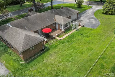 9071 Monmouth Drive, Richmond Heights, MO 63117 - Photo 9