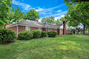 9071 Monmouth Dr, Richmond Heights, MO 63117 - Photo 3