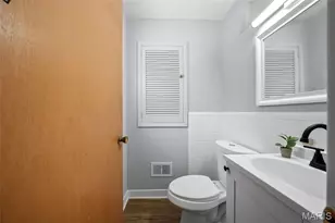 11008 Baywood Terrace, Saint Louis, MO 63126 - Photo 19