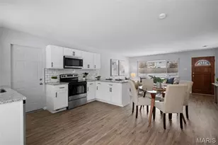 11008 Baywood Terrace, Saint Louis, MO 63126 - Photo 7