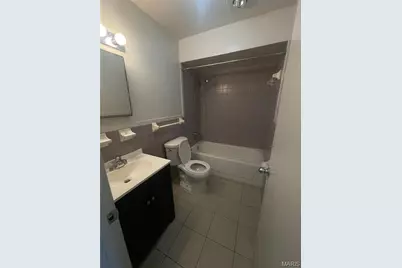 1449 S Vandeventer Avenue, Saint Louis, MO 63110 - Photo 7
