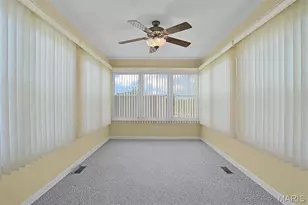 10276 Highbury Ln, Saint Louis, MO 63123 - Photo 13