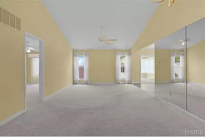 10276 Highbury Lane, Saint Louis, MO 63123 - Photo 5