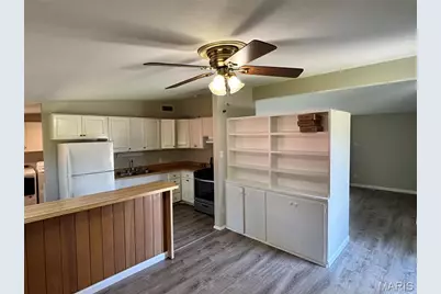 6604 Graybirch Drive, Berkeley, MO 63134 - Photo 11