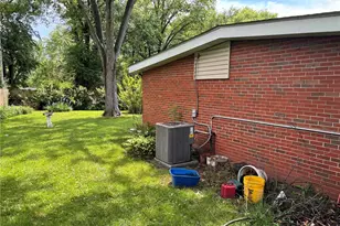 6604 Graybirch Dr, Berkeley, MO 63134 - Photo 41