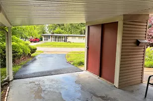 6604 Graybirch Dr, Berkeley, MO 63134 - Photo 35