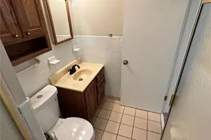 6604 Graybirch Dr, Berkeley, MO 63134 - Photo 19