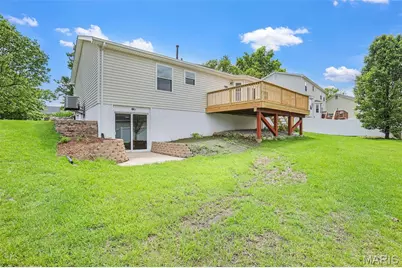 5744 Walnut Creek Boulevard, Saint Charles, MO 63304 - Photo 3