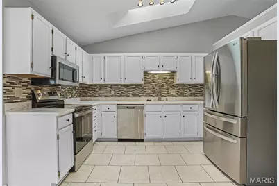 5744 Walnut Creek Boulevard, Saint Charles, MO 63304 - Photo 7
