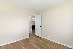 2723 Buckingham Dr, Florissant, MO 63033 - Photo 21