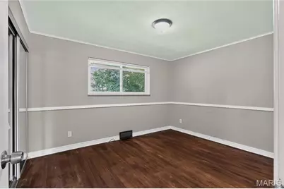 9503 Yorktown Drive, Saint Louis, MO 63137 - Photo 11