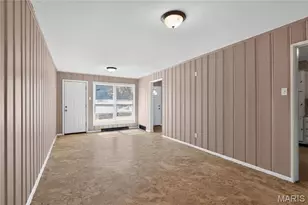 9503 Yorktown Dr, Saint Louis, MO 63137 - Photo 9
