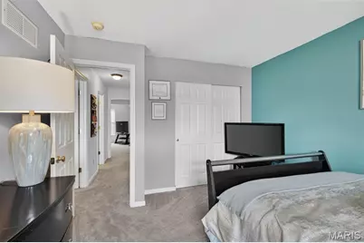 102 August Place, Florissant, MO 63034 - Photo 27