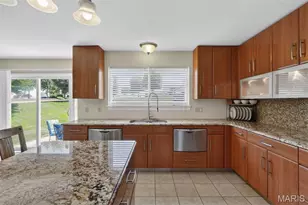 102 August Pl, Florissant, MO 63034 - Photo 13