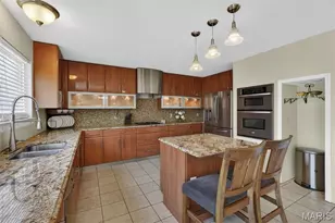 102 August Pl, Florissant, MO 63034 - Photo 15