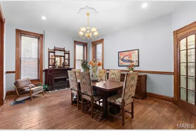 2346 Albion Place, Saint Louis, MO 63104 - Photo 7