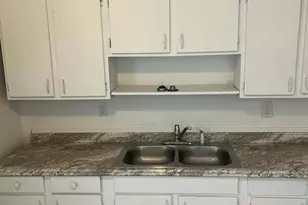 504 Broadway St, Hannibal, MO 63401 - Photo 3