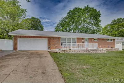 211 Carter Street, Farmington, MO 63640 - Photo 1