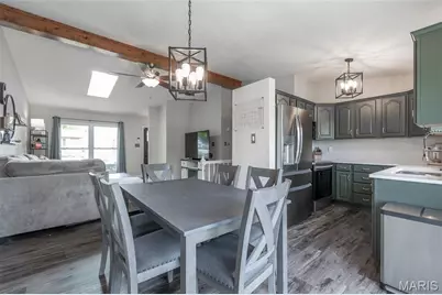 4367 Meadowgreen Estates Dr, Saint Louis, MO 63129 - Photo 11
