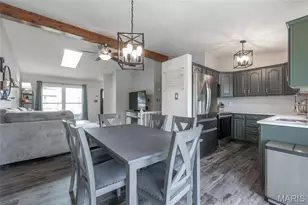 4367 Meadowgreen Estates Dr, Saint Louis, MO 63129 - Photo 11