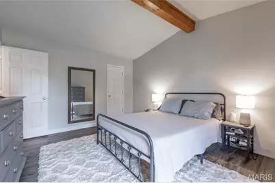 4367 Meadowgreen Estates Dr, Saint Louis, MO 63129 - Photo 17