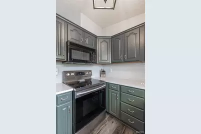 4367 Meadowgreen Estates Dr, Saint Louis, MO 63129 - Photo 13