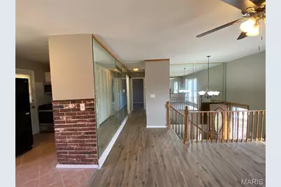 5167 Ville Maria Lane, Hazelwood, MO 63042 - Photo 5