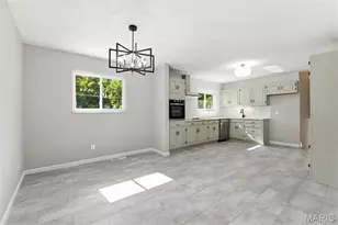 12302 Promenade Ln, Saint Louis, MO 63146 - Photo 5